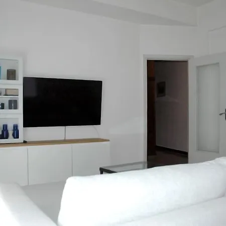 Lejlighed Beautiful 1 Min Walk From The Beach Castle Of *