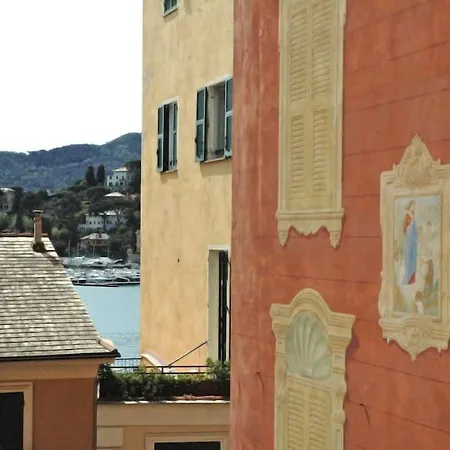 Beautiful 1 Min Walk From The Beach Castle Of