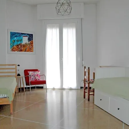 Lejlighed Beautiful 1 Min Walk From The Beach Castle Of *