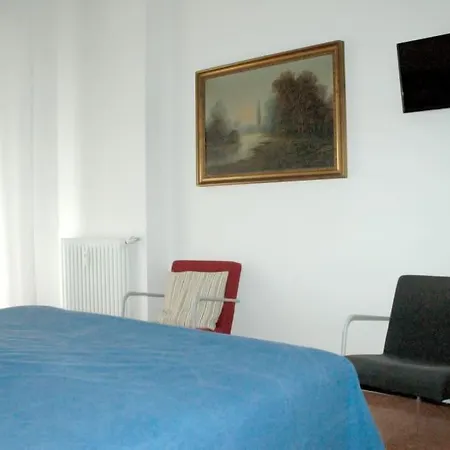 Beautiful 1 Min Walk From The Beach Castle Of *