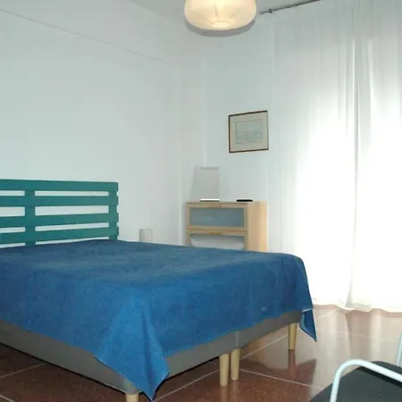 Appartement Beautiful 1 Min Walk From The Beach Castle Of *
